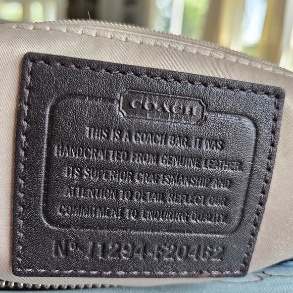 Coach Handbag - Picture 6 of 7